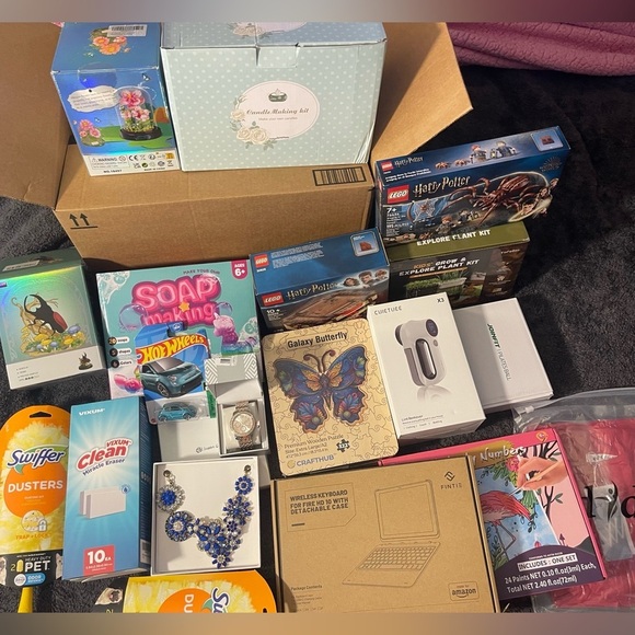 LARGE Amazon BEAUTY Box, Brand NEW 📦 🔥 NO JUNK, NO used products, 5 ⭐️ rating!​​ - Picture 16 of 16